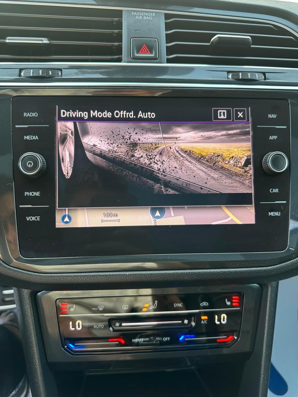Volkswagen Tiguan 2.0 TDI 200 CV SCR DSG 4MOTION R-Line TETTO APRIBILE SEDILI IN PELLE TOTALE