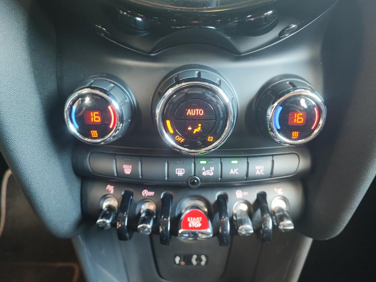Mini 1.5 Cooper D Business XL