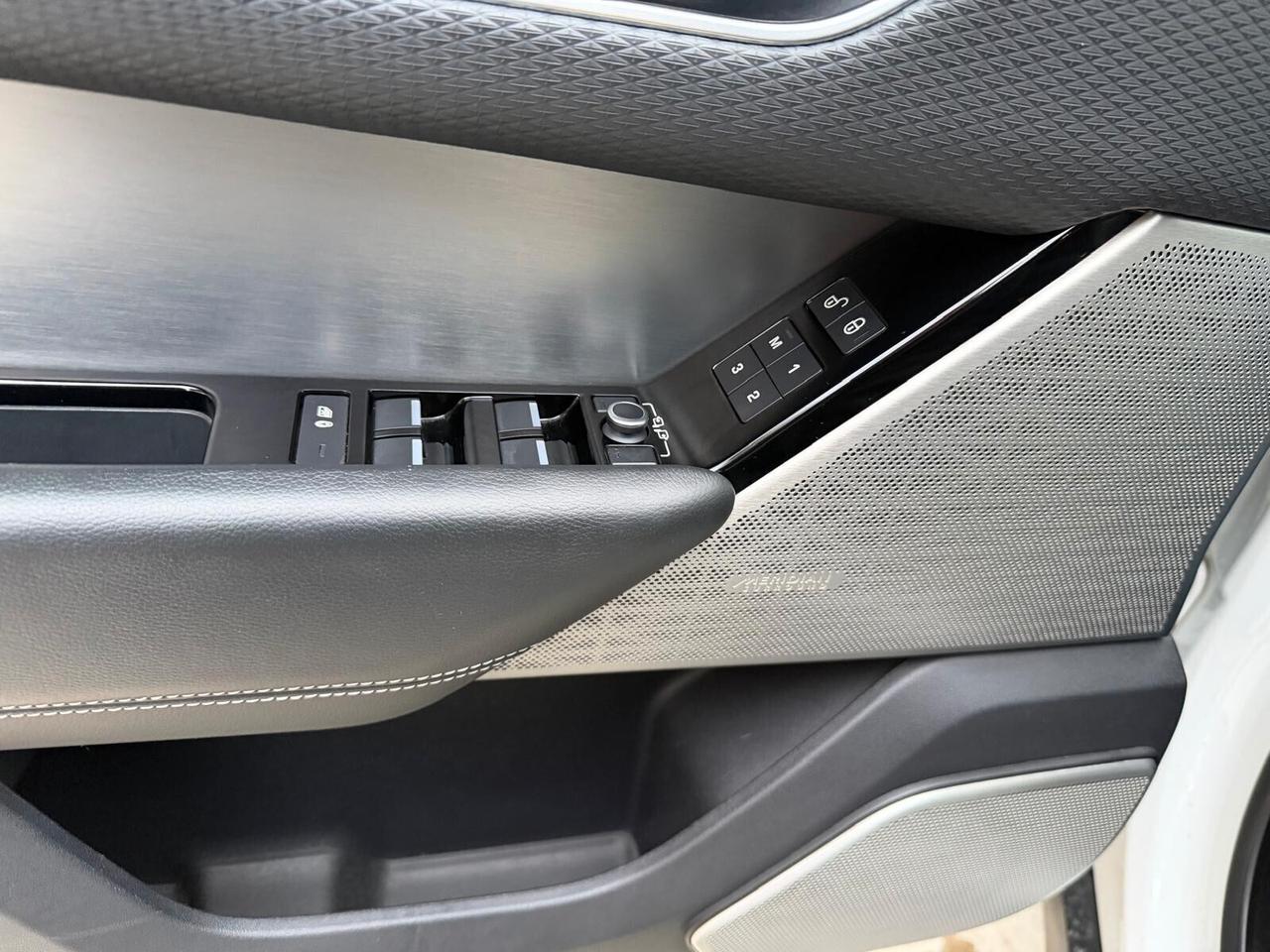 Land Rover Range Velar 2.0D I4 240 CV R-Dynamic S