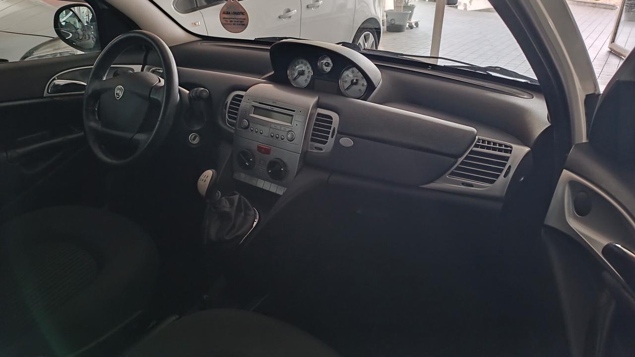 Lancia Ypsilon 1.4 Oro Ecochic GPL