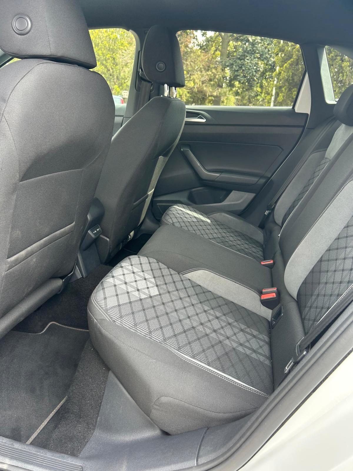 Volkswagen Taigo 1.0 TSI 110 CV R-Line