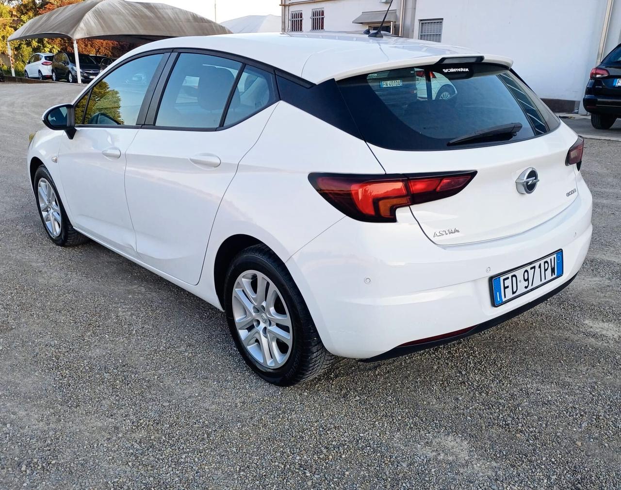 Opel Astra 1.0 Turbo ecoFLEX Start&Stop Sports Tourer Innovation
