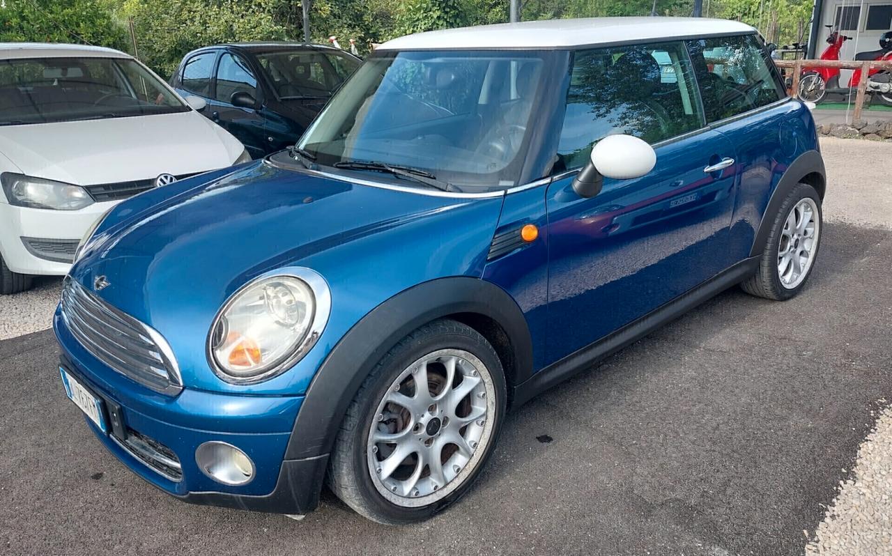 Mini Cooper D 1.6cc ANNO 2007 UNICOPRò