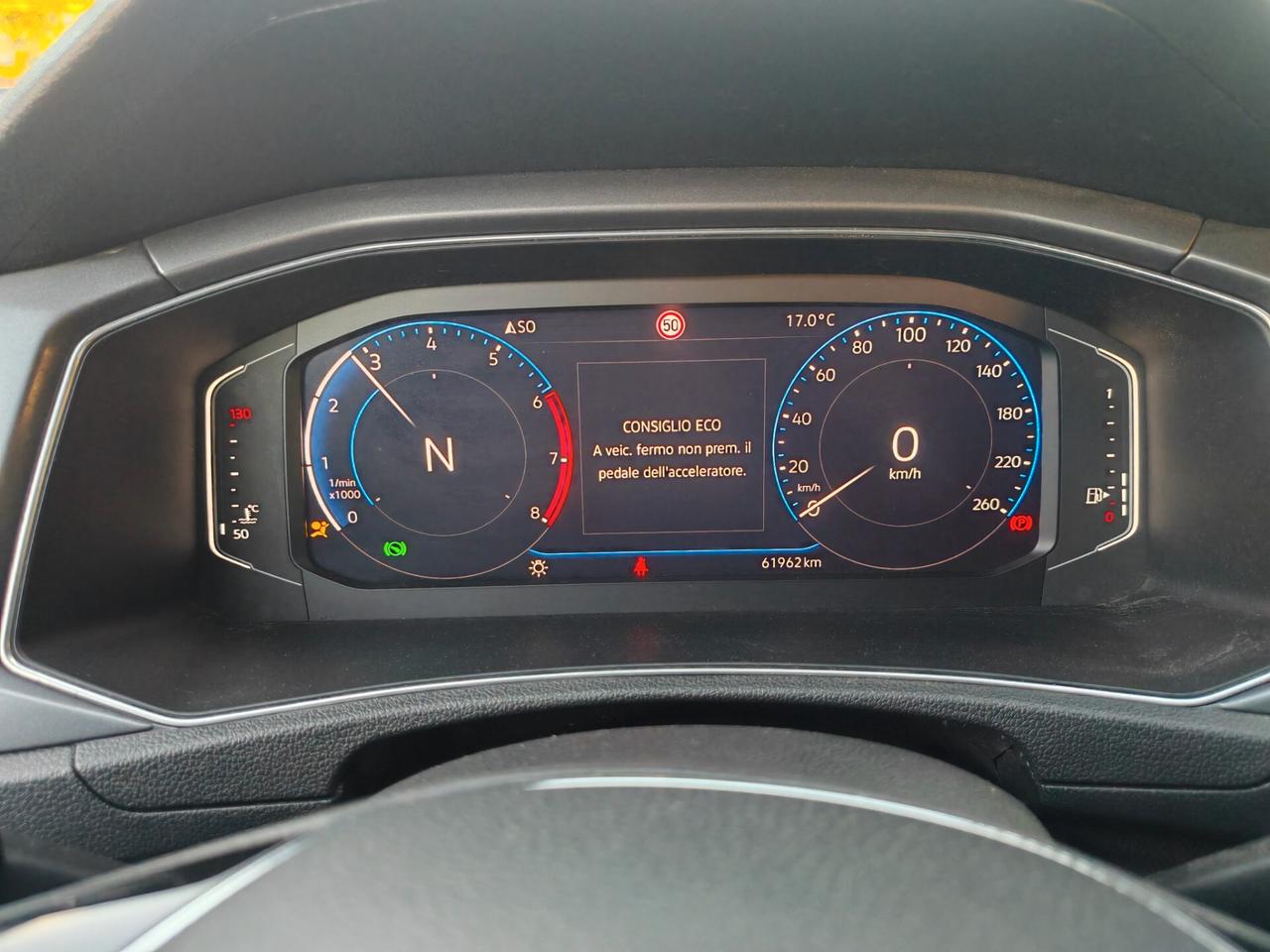 Volkswagen T-Roc Cabriolet incidentata