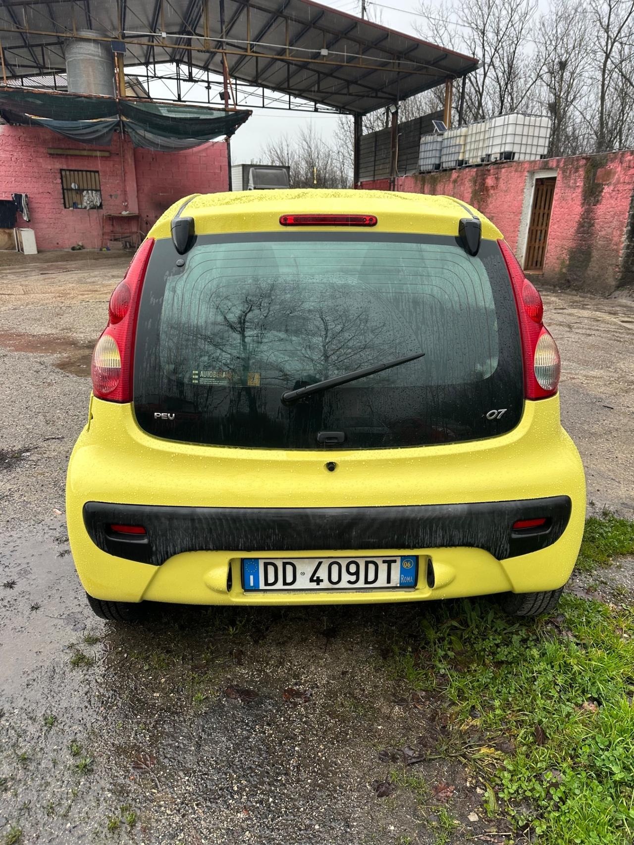 Peugeot 107 1.0 GPL
