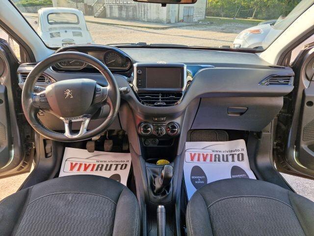 Peugeot 208 1.2 BENZINA X NEOPATENTATI