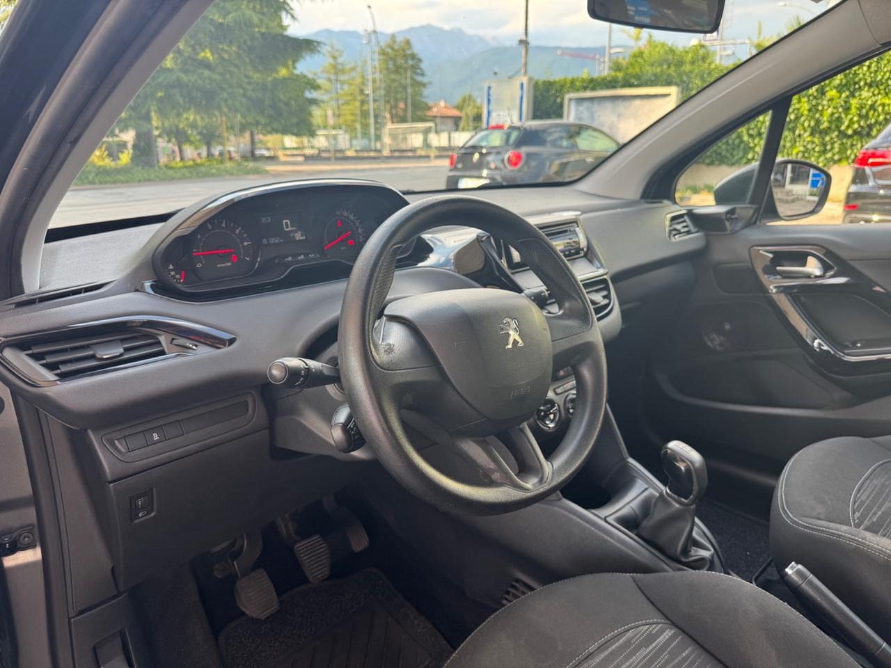 Peugeot 208 1.2 VTi 82 CV 5 porte Allure