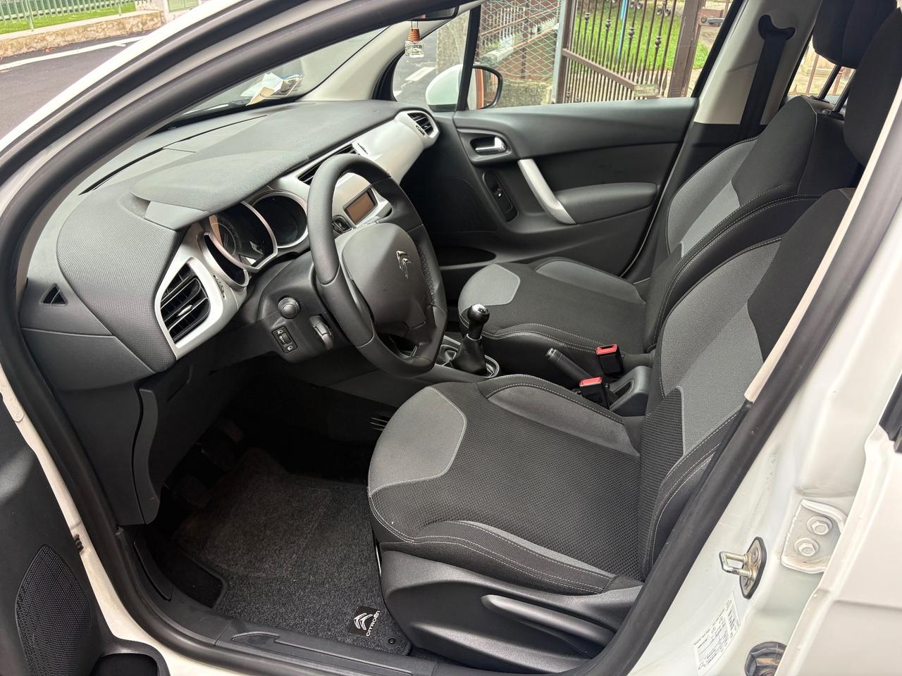 Citroen C3 1.1 BENZINA NEOPATENTATI 70.000 KM