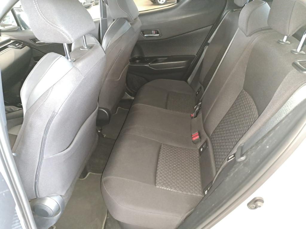 TOYOTA C-HR 1.8 Hybrid E-CVT Trend