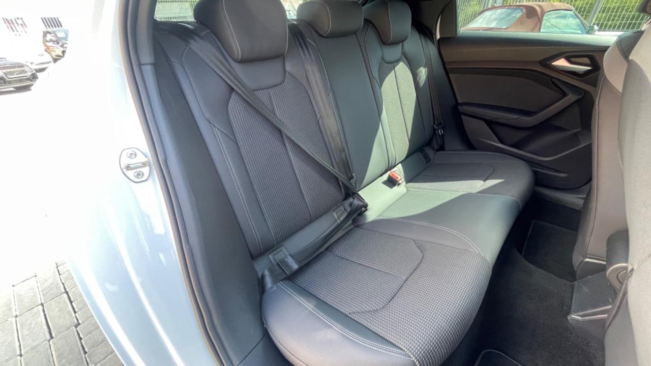 Audi A1 SPB 35 TFSI S tronic line edition