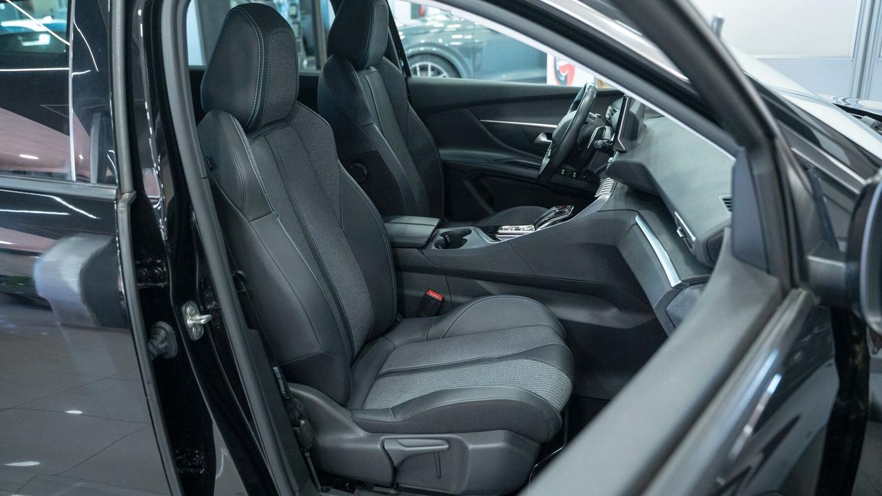 Peugeot 5008 1.5 BLUEHDI ALLURE PACK EAT8 7 POSTI S&S 131 CV AUTO VIRTUAL FULL OPTIONAL
