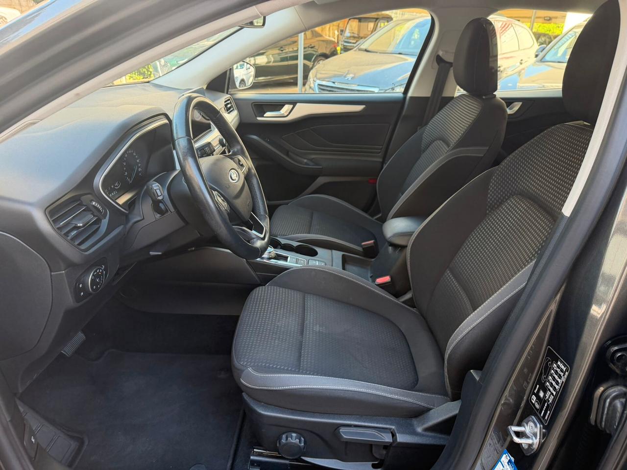 Ford Focus business