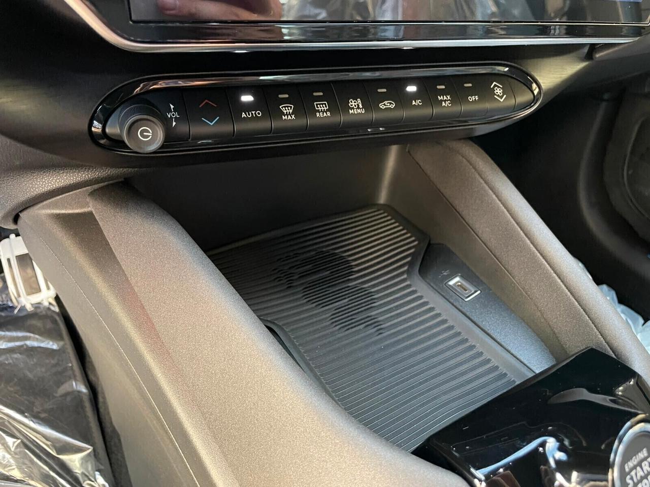 Alfa Romeo Junior 1.2 145 CV Hybrid eDCT6 Speciale