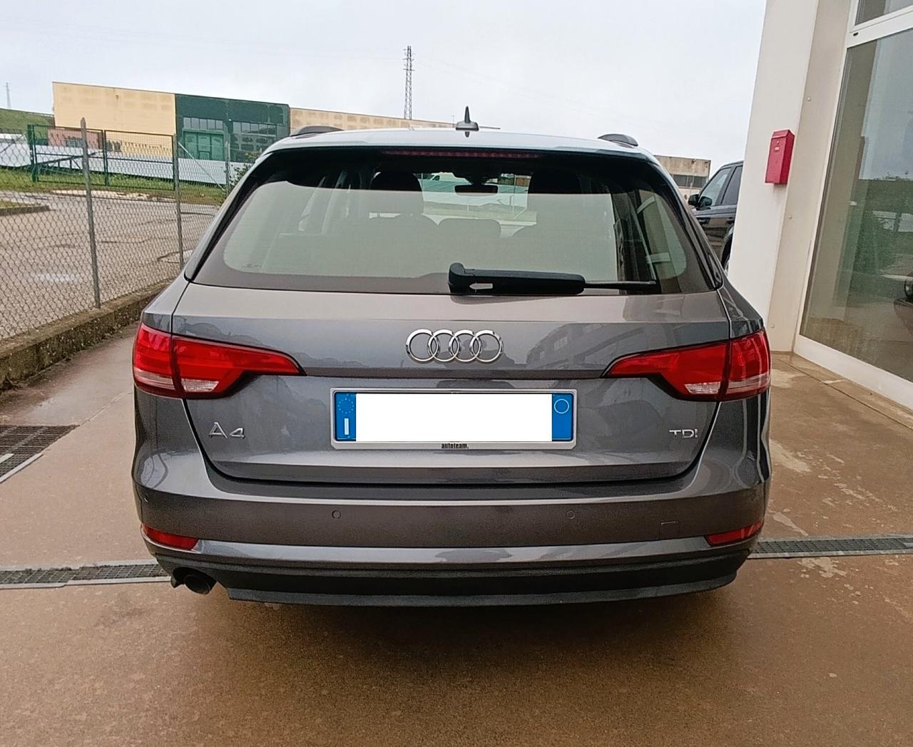 Audi A4 35 Avant 2.0 TDI 150 CV ultra S tronic Business
