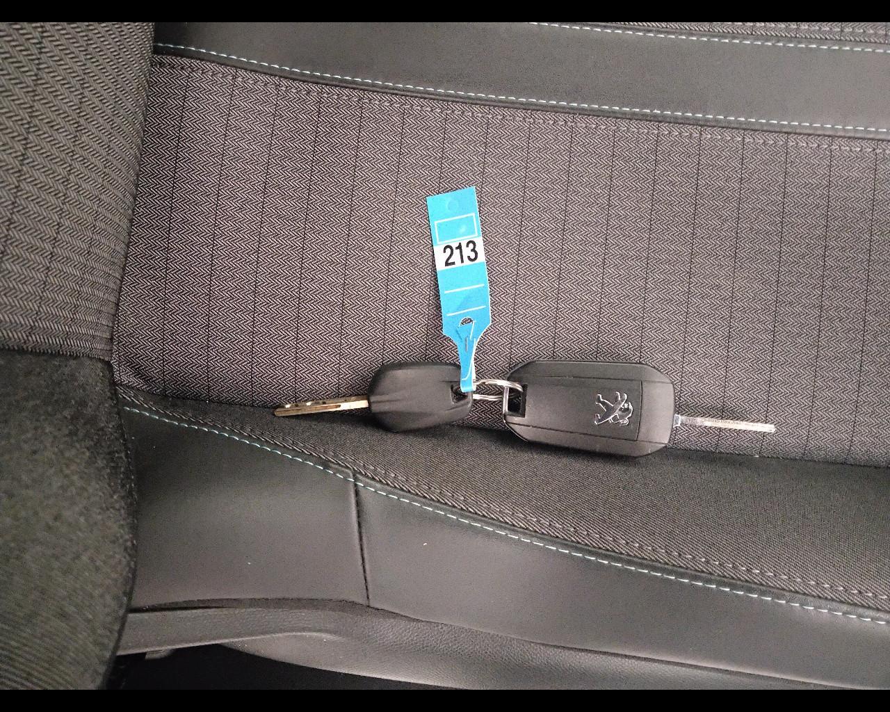 PEUGEOT 208 II 2019 - 208 1.2 puretech Allure Pack s&s 100cv
