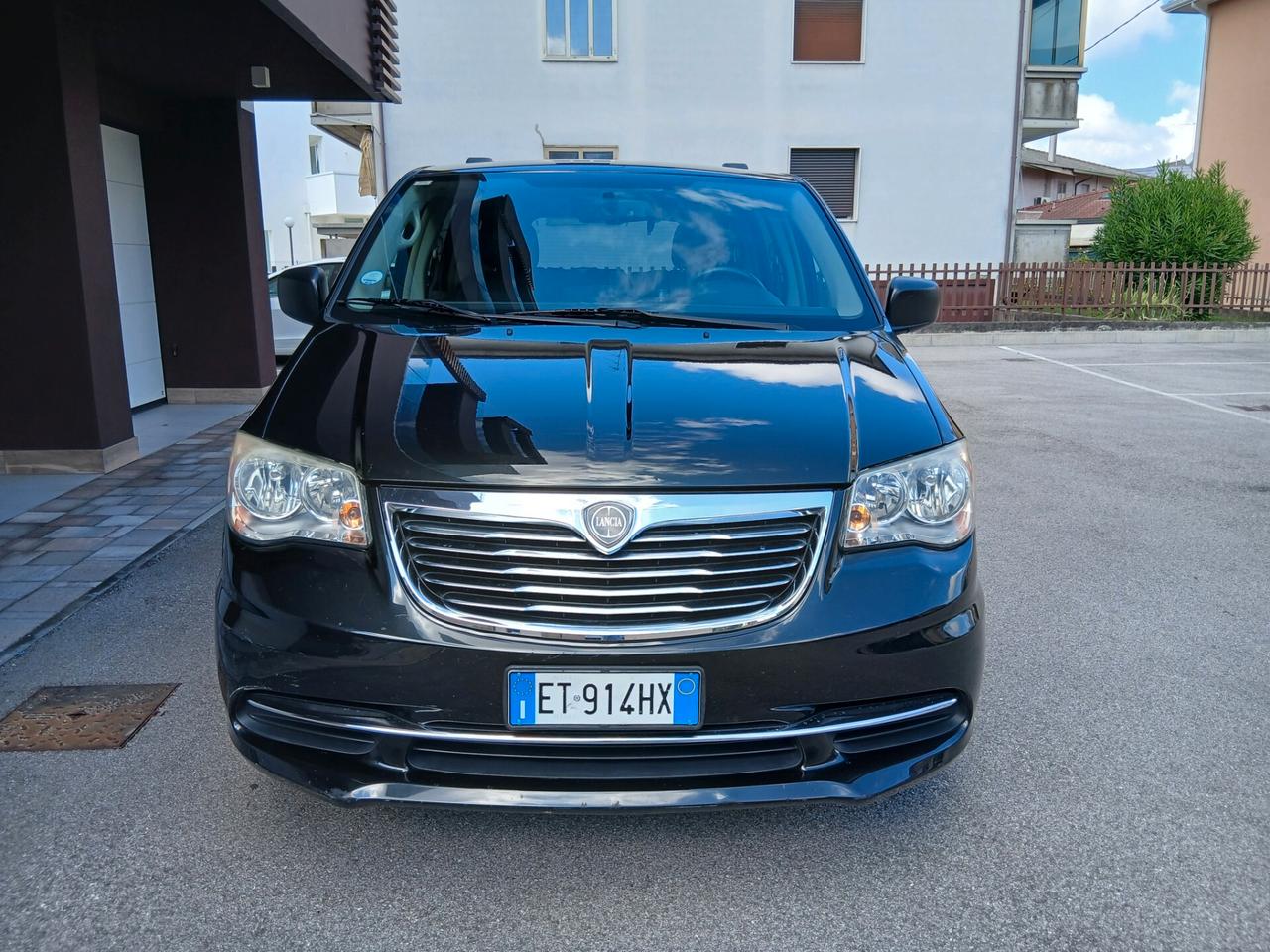 Lancia Voyager 2.8 Turbodiesel Gold 163 cv Automatica 7 posti pronta consegna