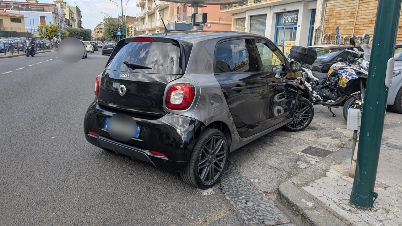 Smart ForFour BENZINA AUTOMATICA BRABUS 2018 USATO
