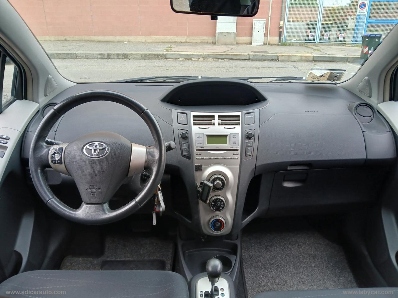 TOYOTA Yaris 1.3 5p. M-MT Sol