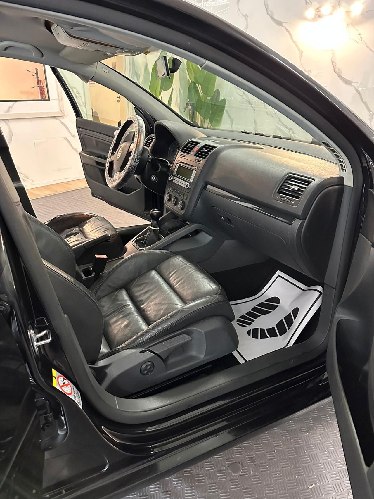 Volkswagen Golf 2.0 TDI DPF 5p. GT Sport