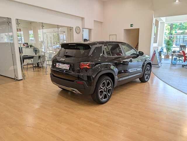 Jeep Avenger Summit 1.2 Hybrid
