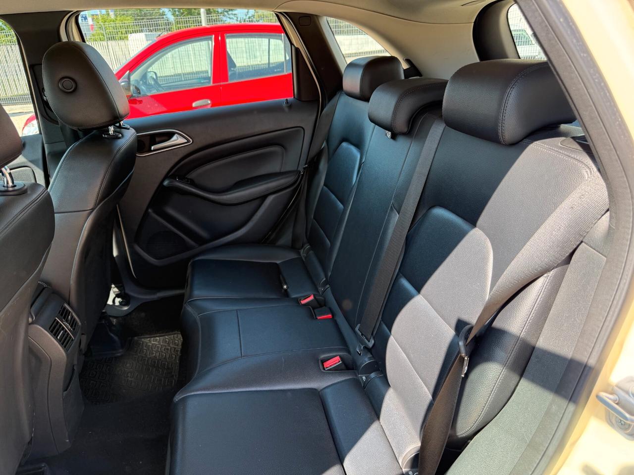 Mercedes-benz B 180 CDI BlueEFFICIENCY Executive