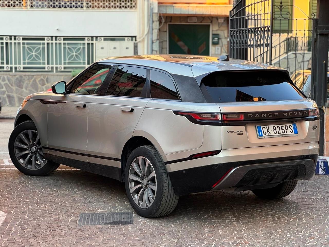 Land Rover Range Velar 2.0D I4 180 CV R-Dynamic SE