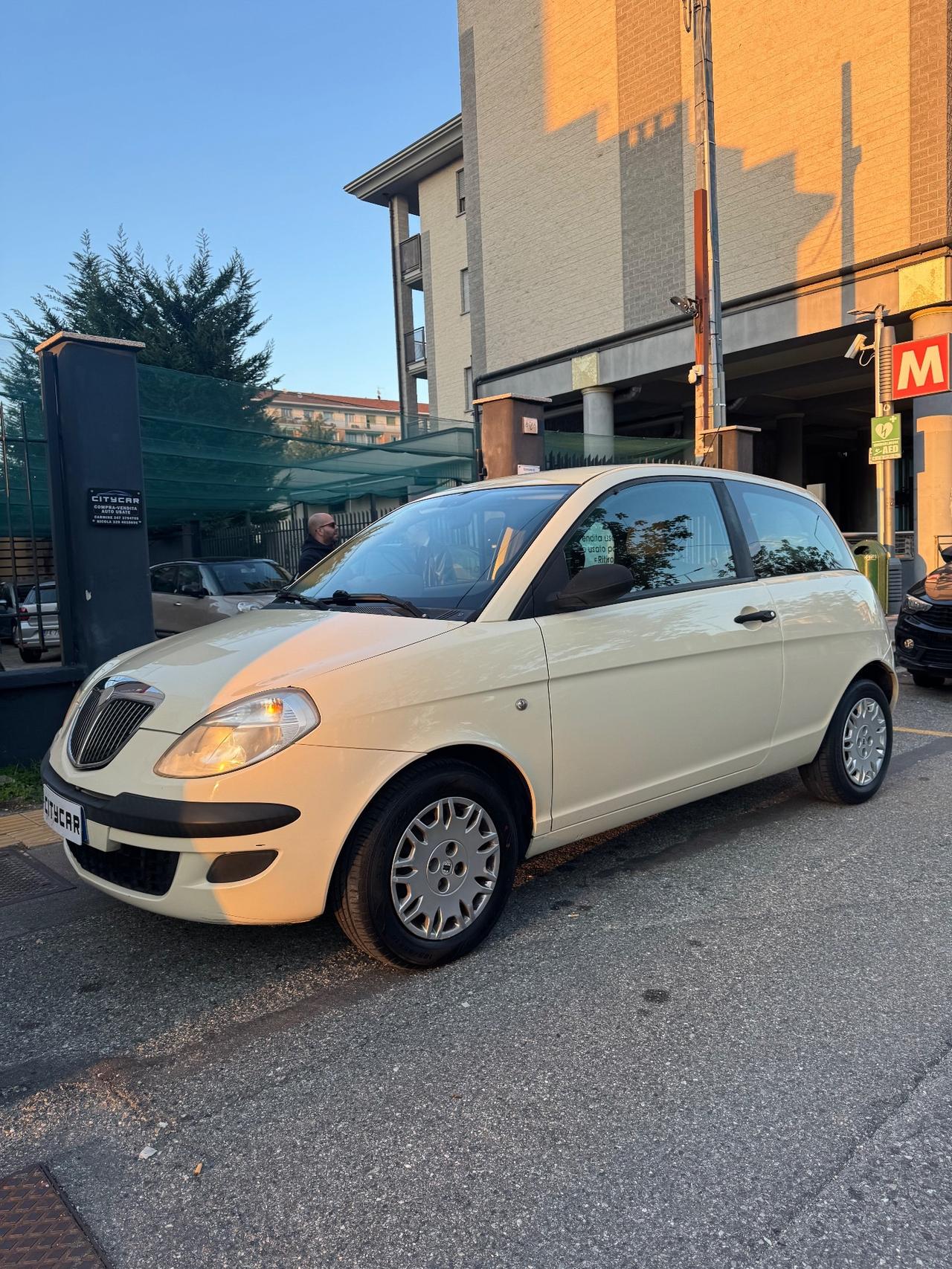 Lancia Ypsilon 1.2 60 cv Argento