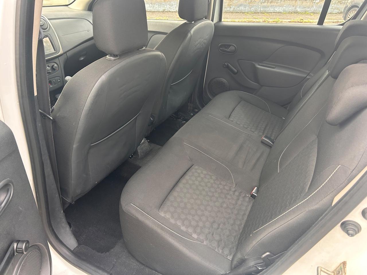 Dacia Sandero 1500 dci 75 cv neopatentati