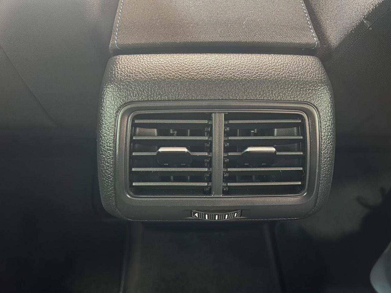 Volkswagen Golf 1.6 TDI 115 CV 5p. Business BlueMotion Technology