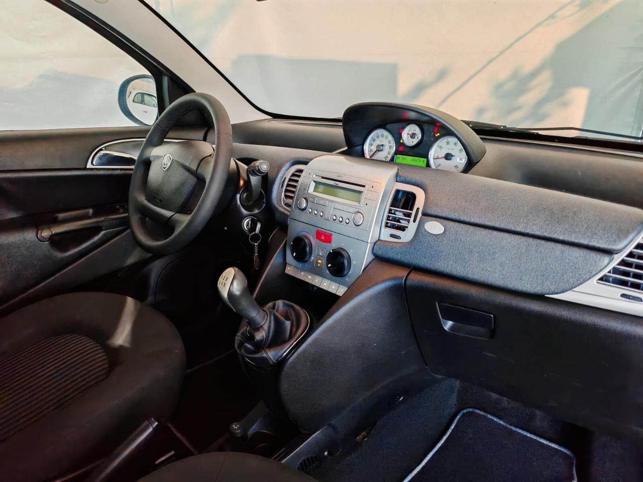 Lancia Ypsilon 1.3 Mjt 90 CV Platino