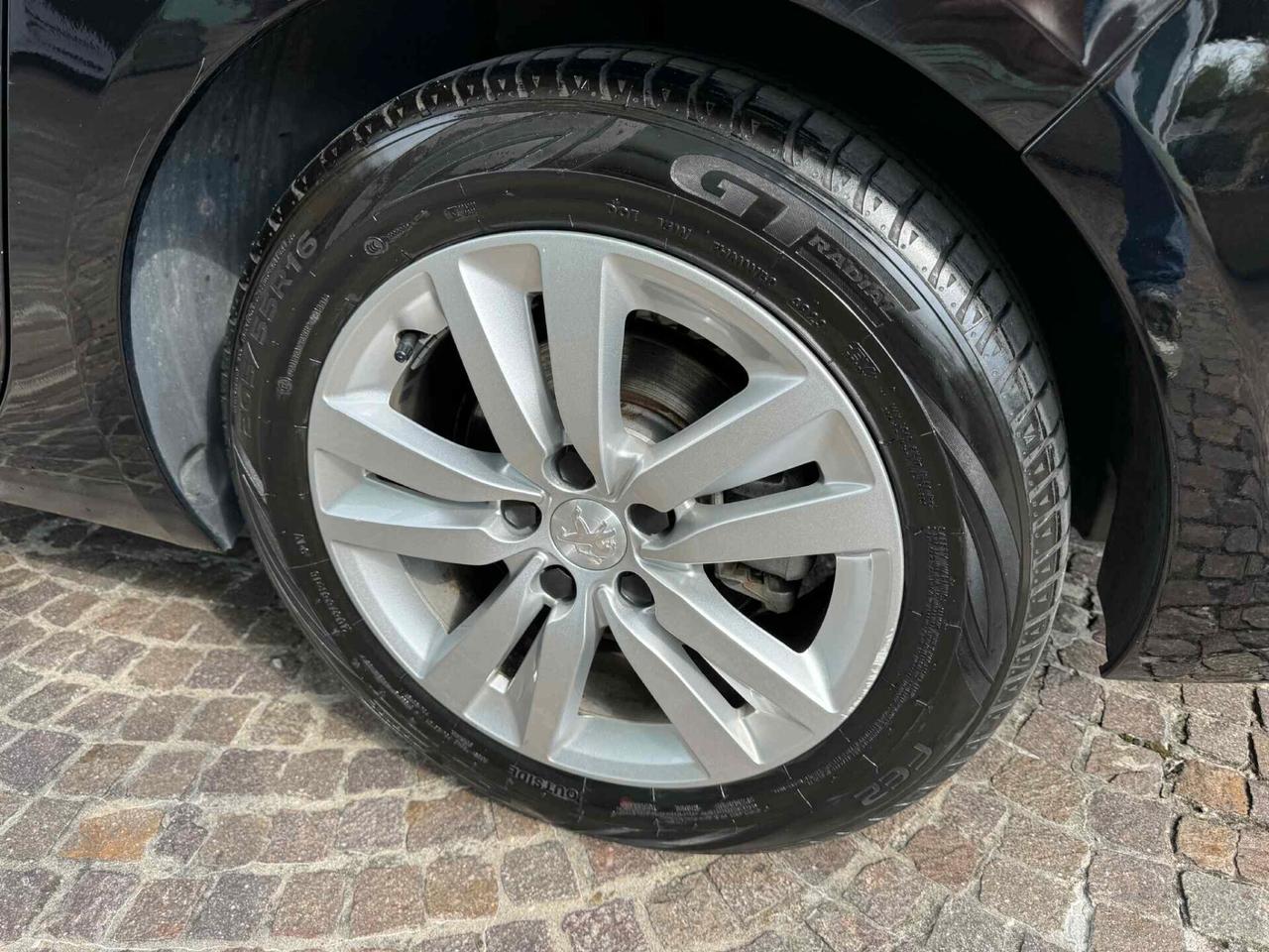Peugeot 308 BlueHDi 130 S&S EAT8 Active Pack