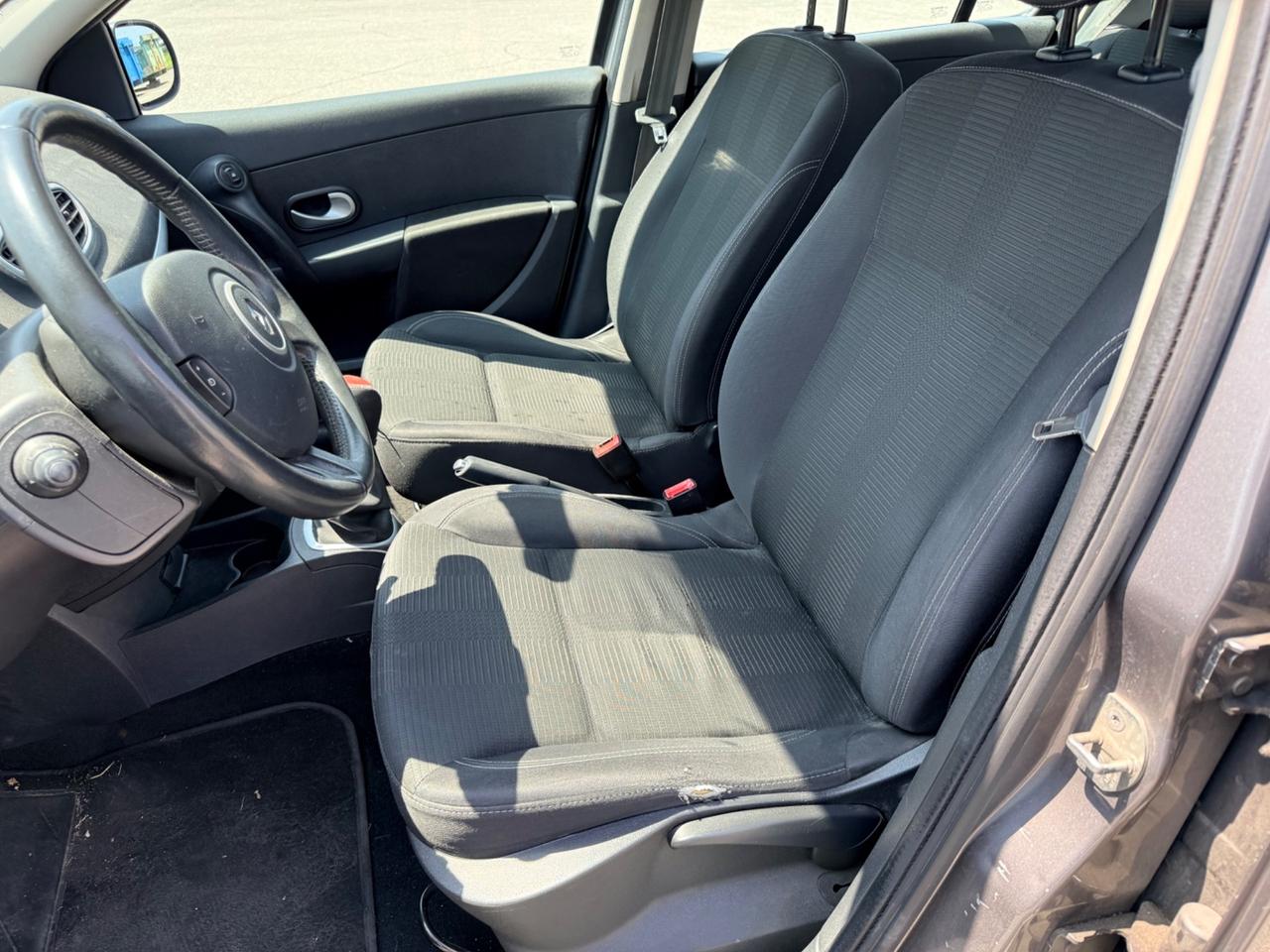 Renault Clio 1.2 benzina 55kw 75 CV