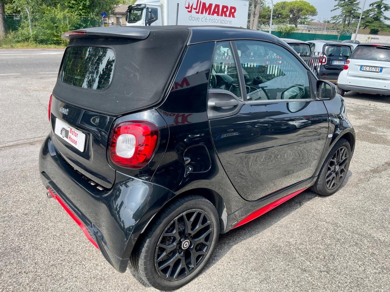 Smart ForTwo BRABUS 0.9 Turbo twinamic Urban runner
