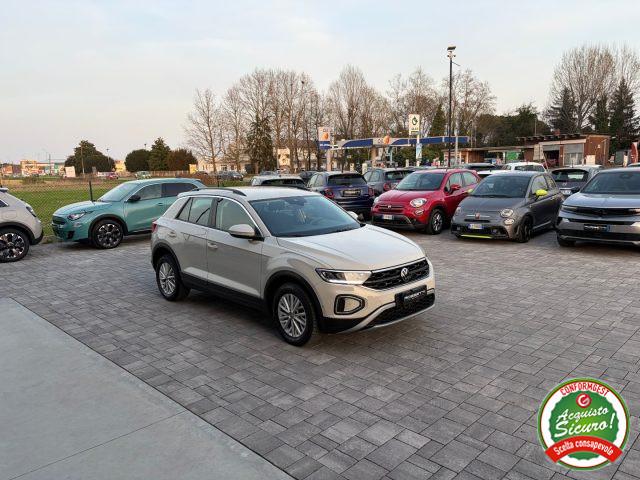 VOLKSWAGEN T-Roc 1.0 TSI RESTYLING ANCHE PER NEOPATENTATI