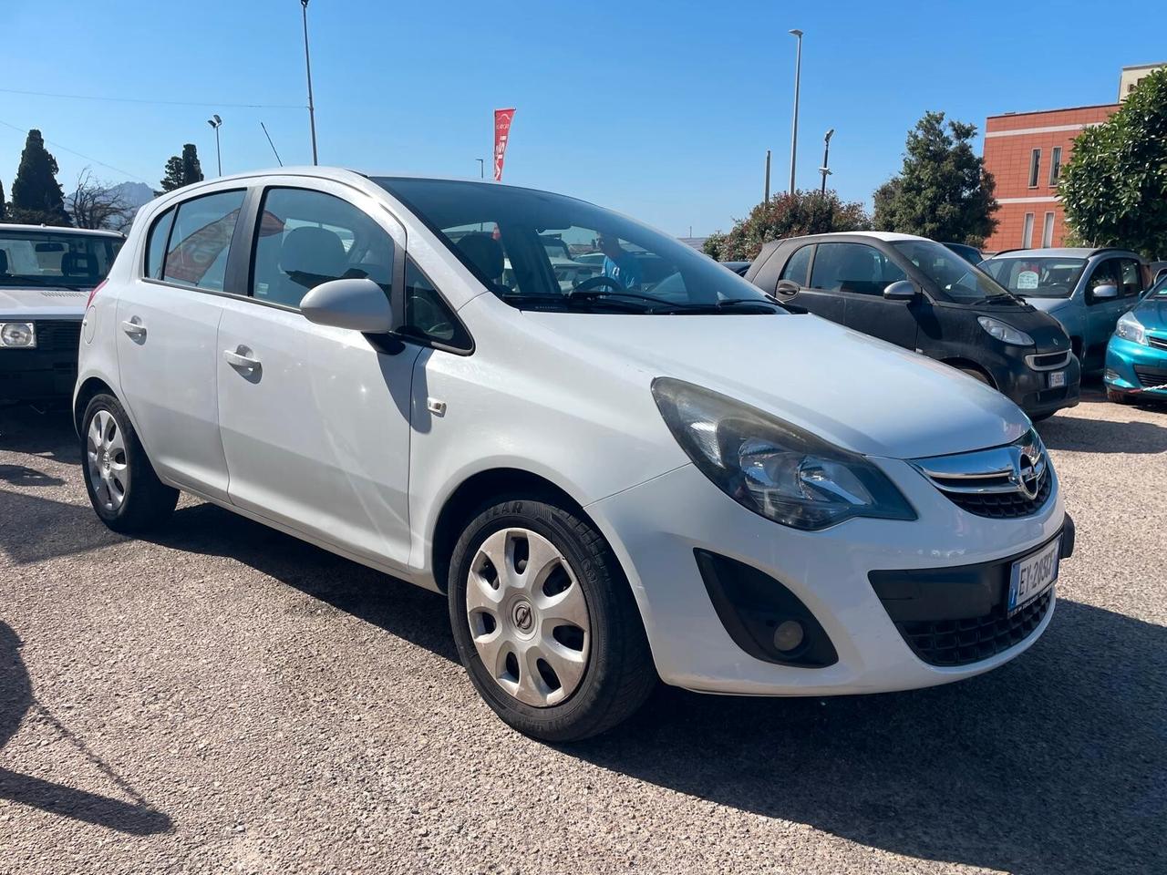 Opel Corsa 1.2 85CV 5 porte GPL