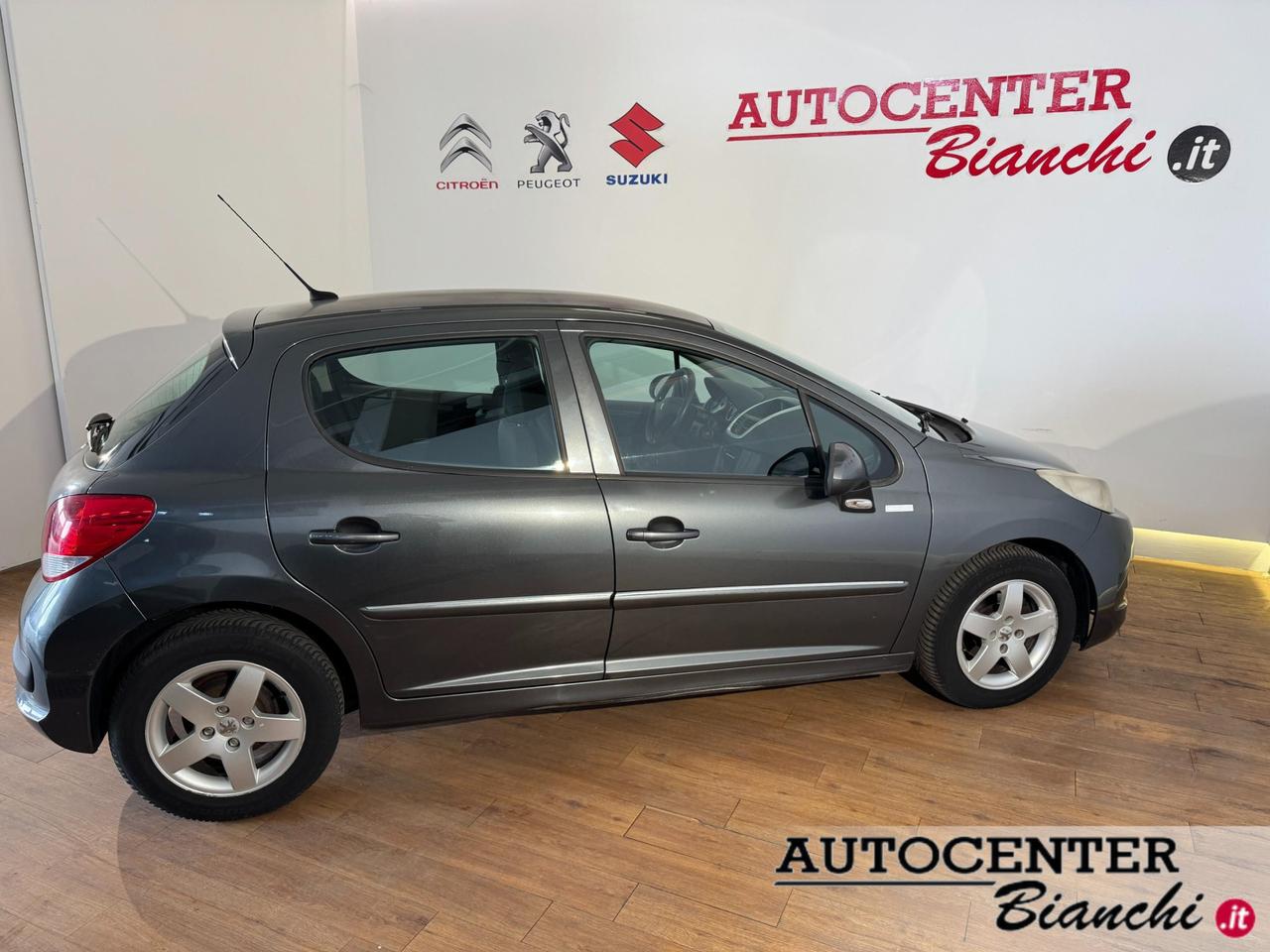 Peugeot 207 5 Porte 207 5p 1.6 hdi 8v Millesim 200