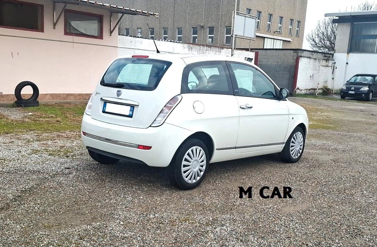 Lancia Ypsilon 1.2 69 CV DIVA