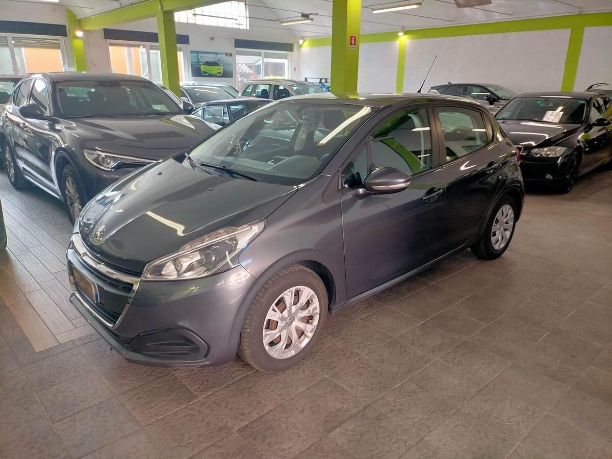 PEUGEOT 208 1.2