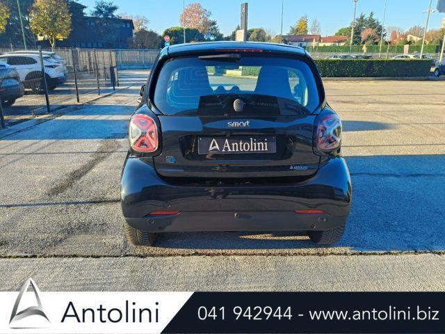 SMART ForTwo EQ Passion "SOLO 4.943 KM"