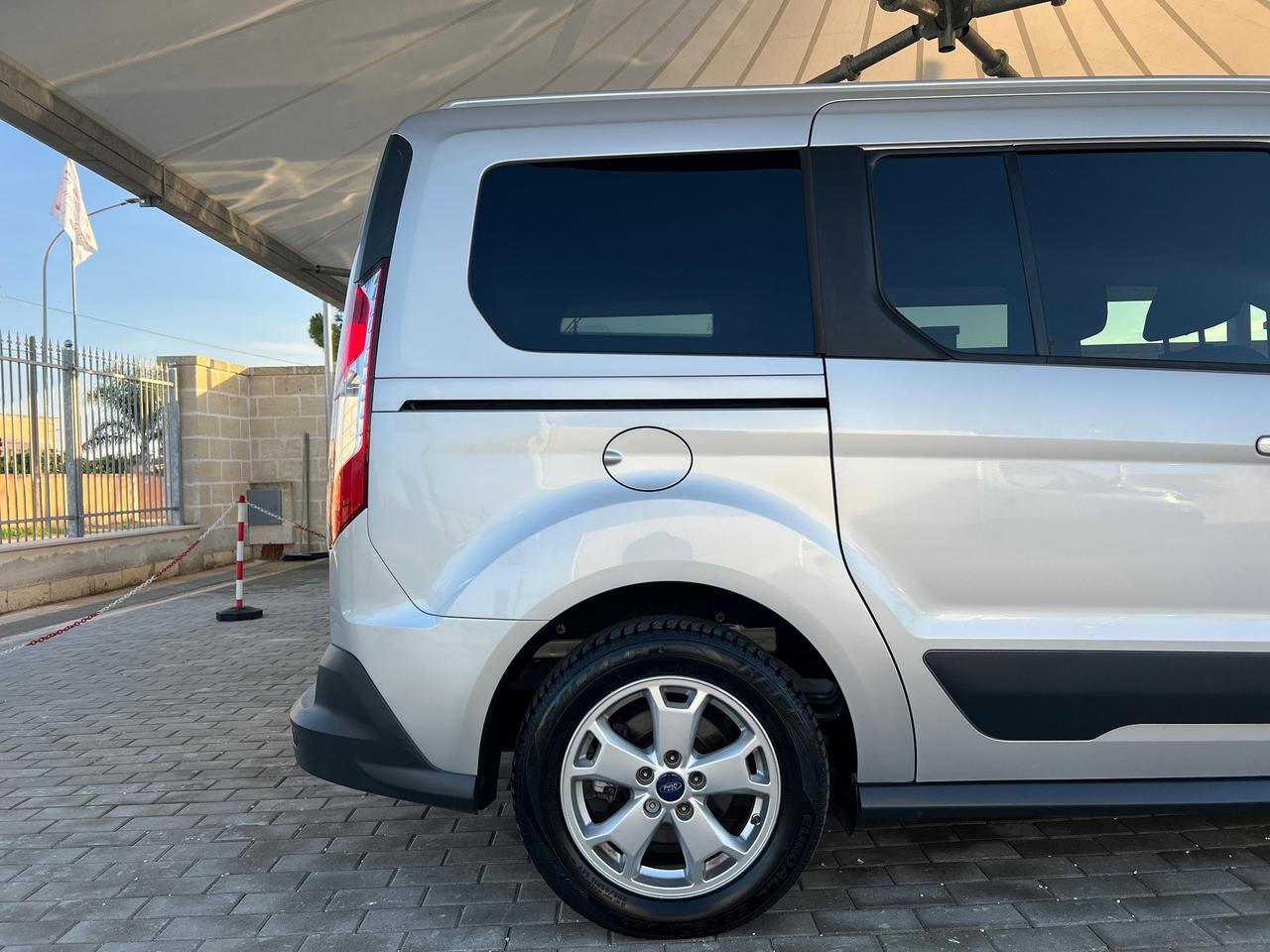 Ford Tourneo Connect 1.6 TDCi 115 CV 7 Posti