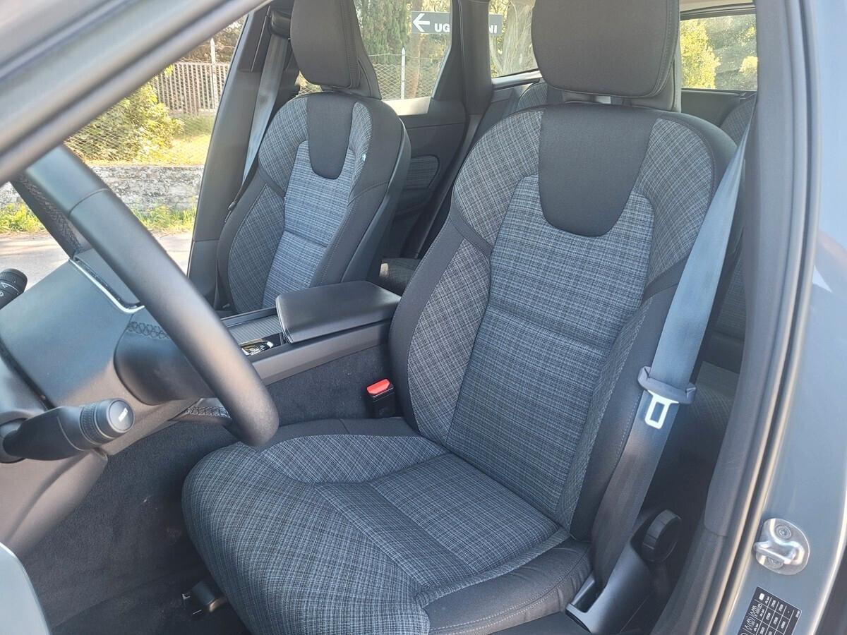 Volvo XC 60 B4 (d) AWD automatico Core