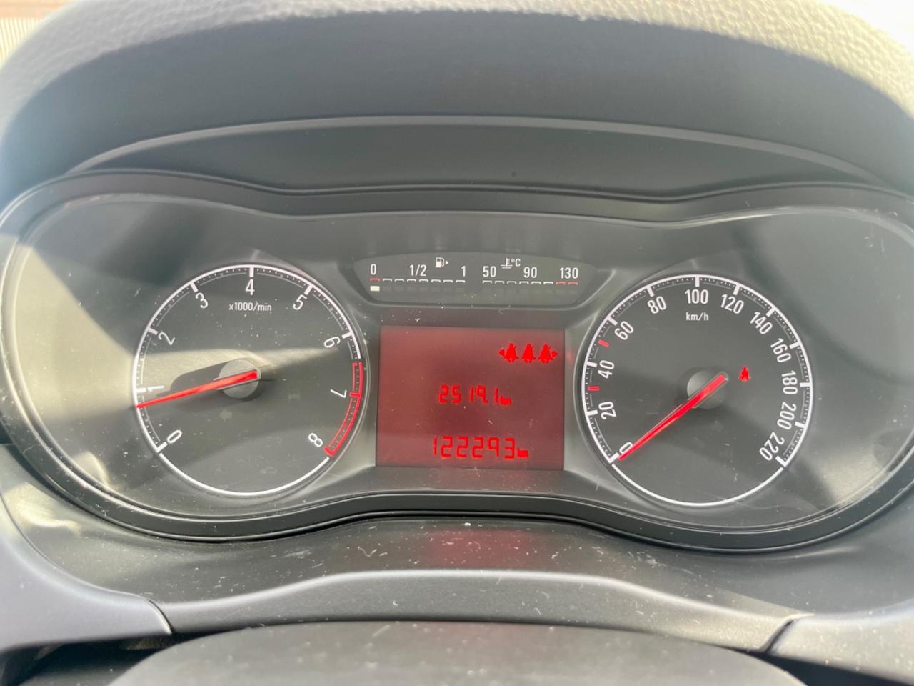 Opel Corsa 1.4GPL 122.000km 2017 per neopatentati