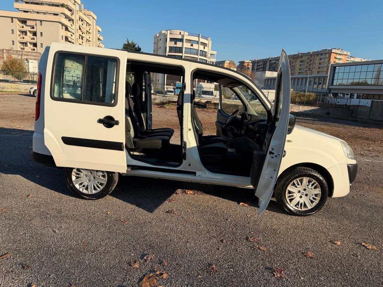 Fiat Doblò 1.3 MJ 16V Combi 5 p.ti N1