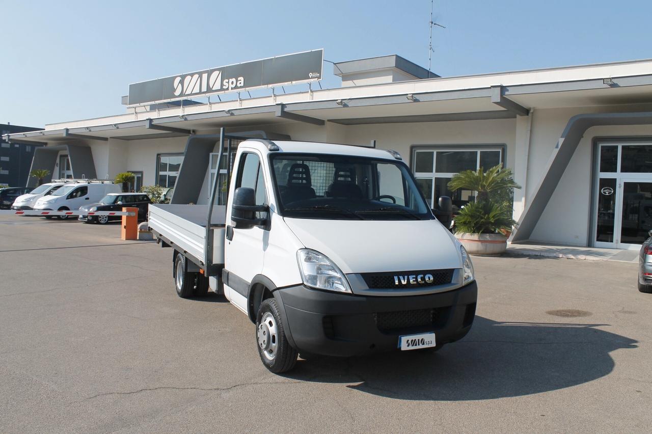 Iveco Daily 35C15 CASSONE FISSO DA 4.30 MT clima