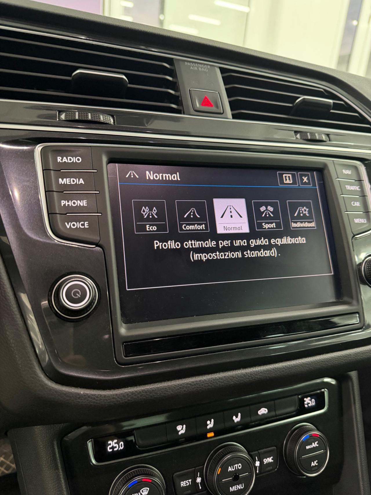 VW Tiguan 2.0 240cv DSG 4MOTION R-LINE FINANZIABILE