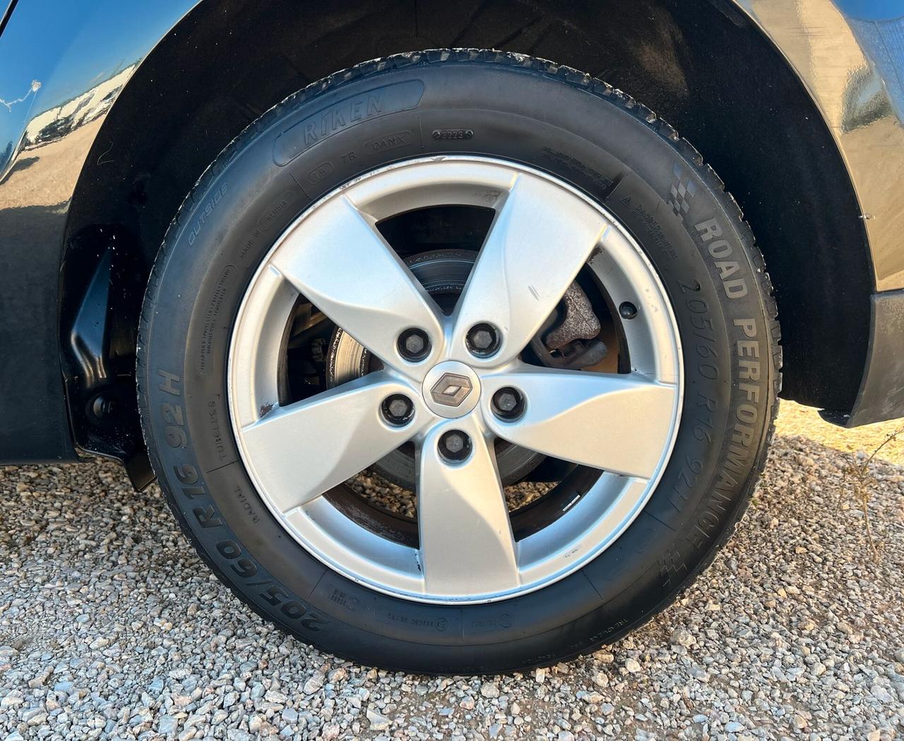 Renault Scenic 1.5 dCi 7 posti 110 CV