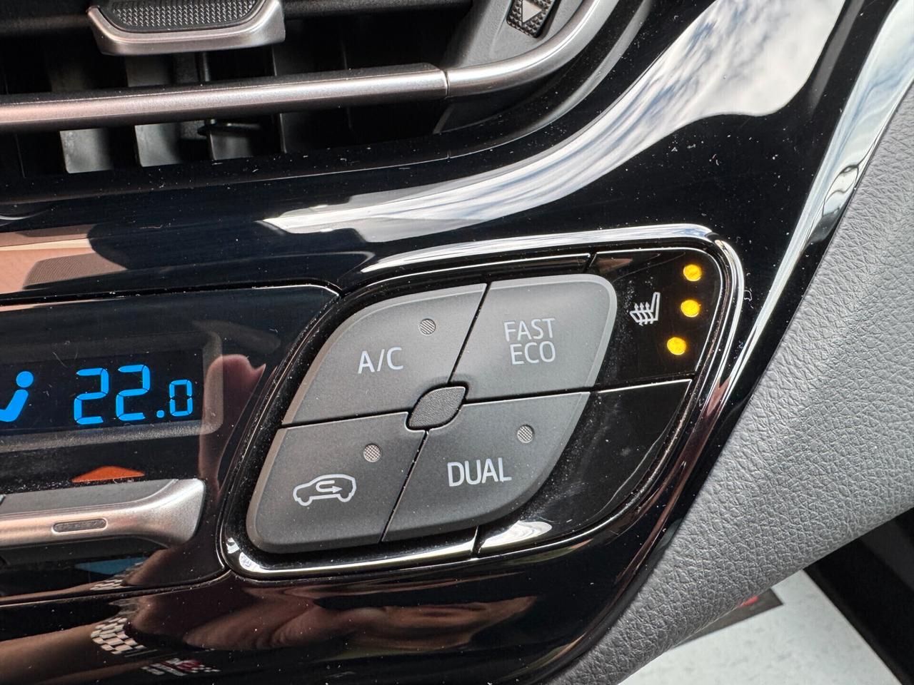TOYOTA C-HR 1.8 HYBRID LOUNGE E-CVT 122CV