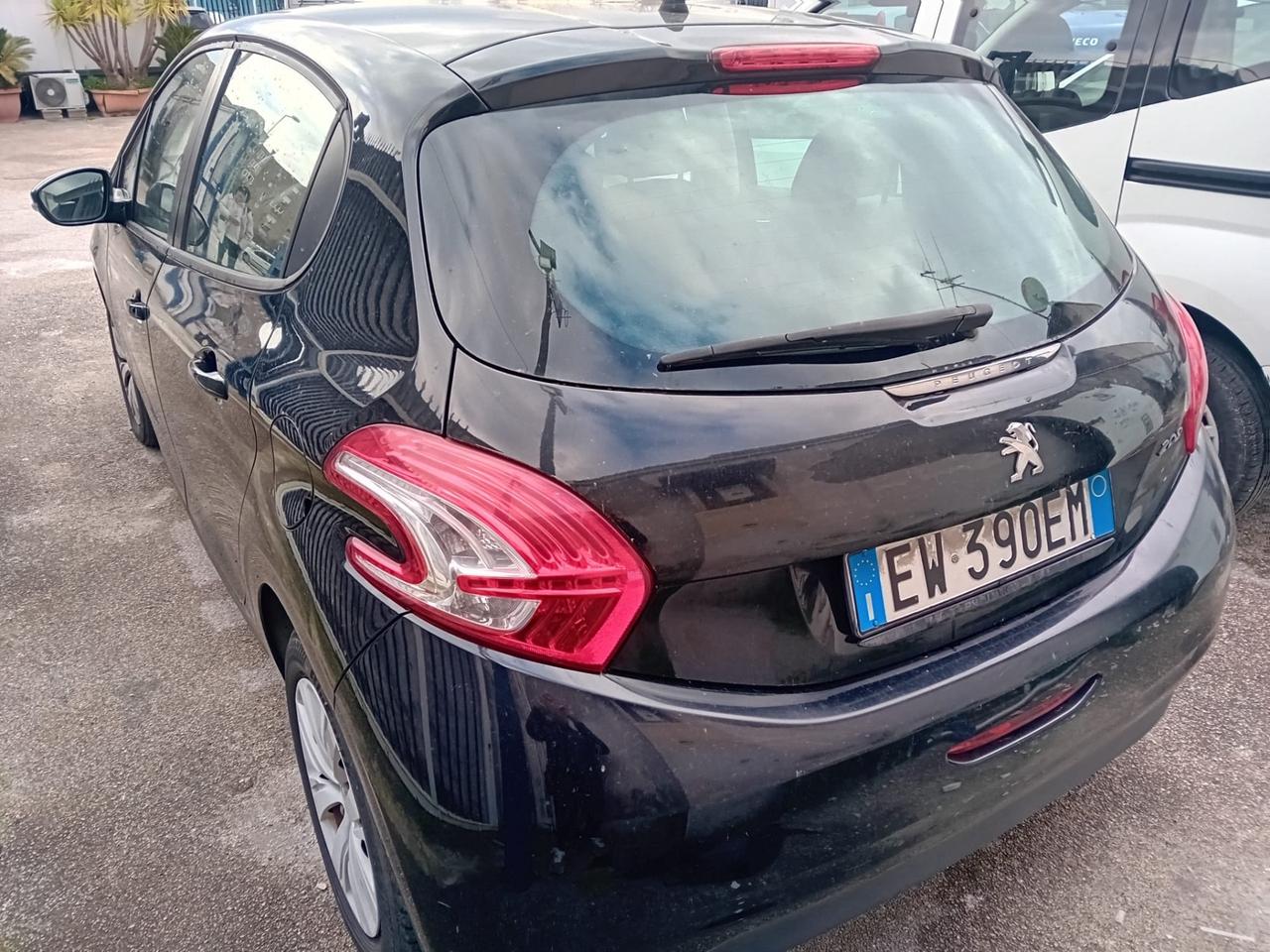 Peugeot 208 1.4 HDi 68 CV 5 porte Access