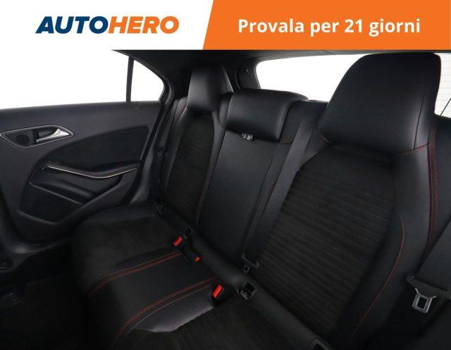 MERCEDES-BENZ A 200 d Premium