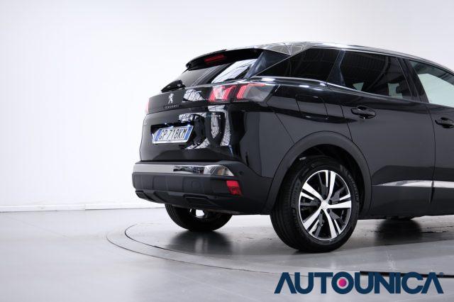PEUGEOT 3008 Hybrid4 300 E-EAT8 ALLURE PACK FULL LED